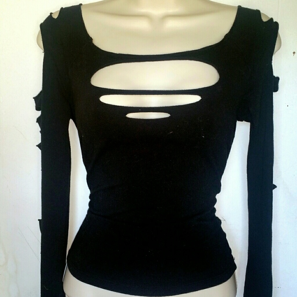 Women's size small black cut longsleeved top urban